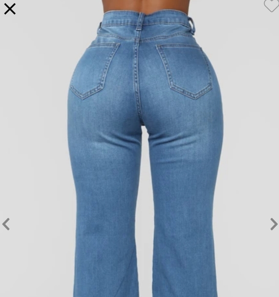 Brand new size 28 Fashion Nova Flare Jeans - Picture 3 of 3